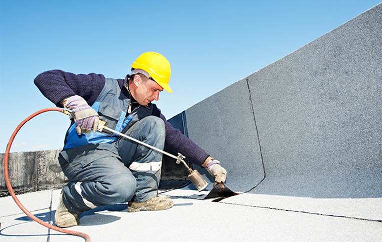 Commercial Roofs Services: 8 Tips on Choosing Your Contractor