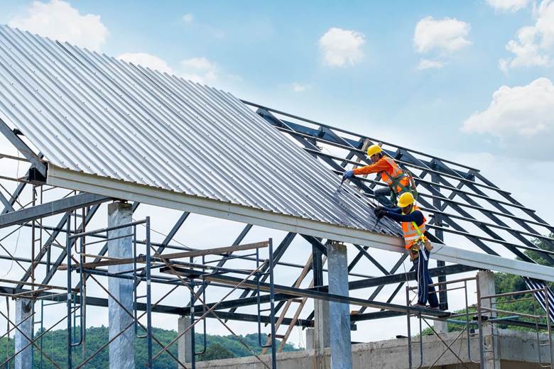 Commercial Roofs Services: 8 Tips on Choosing Your Contractor