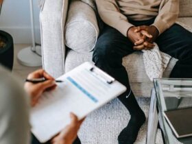 Psychologist Vs. Psychiatrist: Understanding the Difference